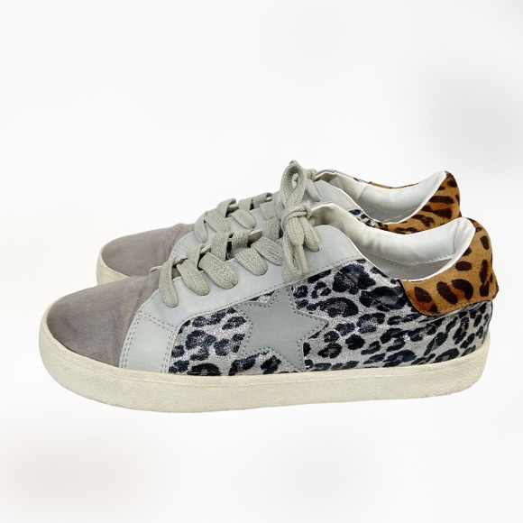 Madden Girl Larrk Foiled Leopard Print Sneaker Size 6.5M - Picture 3 of 9